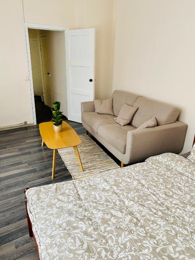 1 Bedroom Apartment Near Kadriorg Swan Pond Tallinn Exterior foto